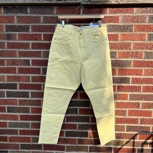 LOFT Pale Yellow High Rise Cropped Curvy Skinny Denim Jeans